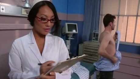 Super sexy nurse Asa Akira gives blowjob and gets fucked