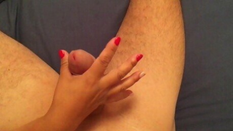 Good morning with amazing handjob .... I make him cum before breakfast .....